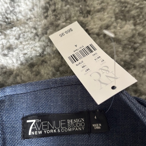 NWT New York & Company 7th Avenue Belted Button Front Skirt Blue Size: 4 - Picture 2 of 6